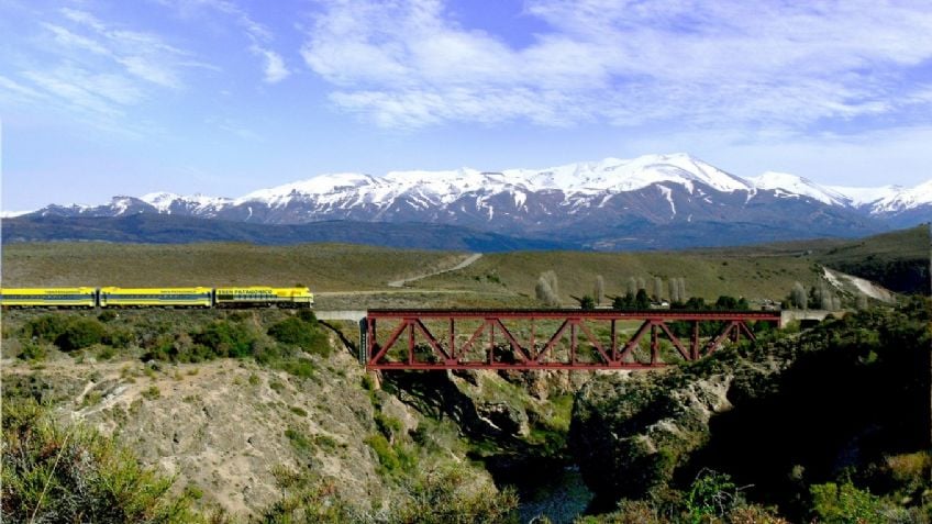Los pintorescos destinos y paisajes por los que pasa el tren que fue distinguido en Argentina