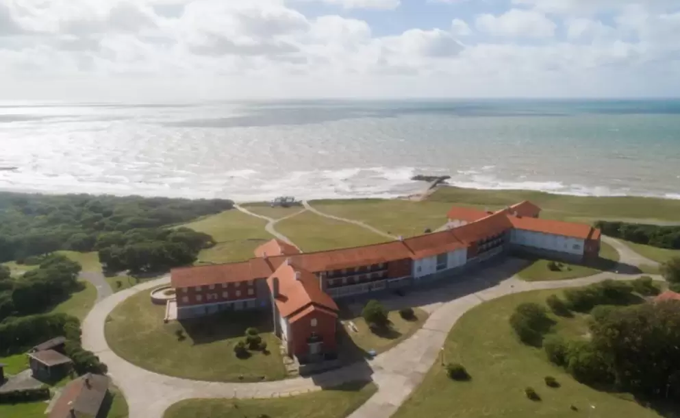 Vacaciones en Chapadmalal por 3 mil pesos el día: cómo y cuándo anotarse al programa