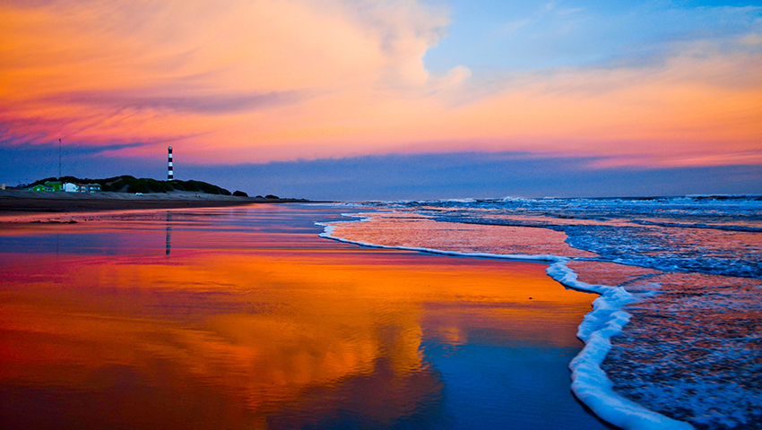 Cuál es la playa desértica y con el agua más cálida de la costa argentina que no para de crecer