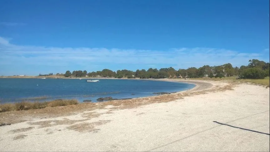 Escapada ideal para un fin de semana de sol: el «caribe bonaerense» con playas paradisíacas que debés visitar