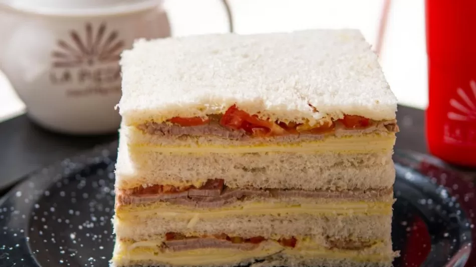 Los sándwiches de miga porteños favoritos del Papa Francisco: la historia detrás de la tradicional confitería La Piedad